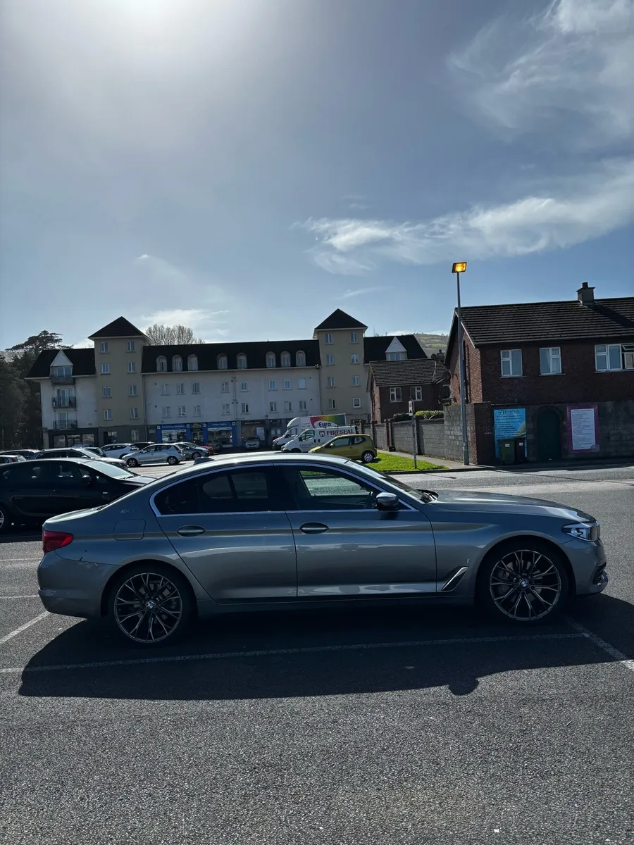 BMW 5 Series 530E Auto - Image 2