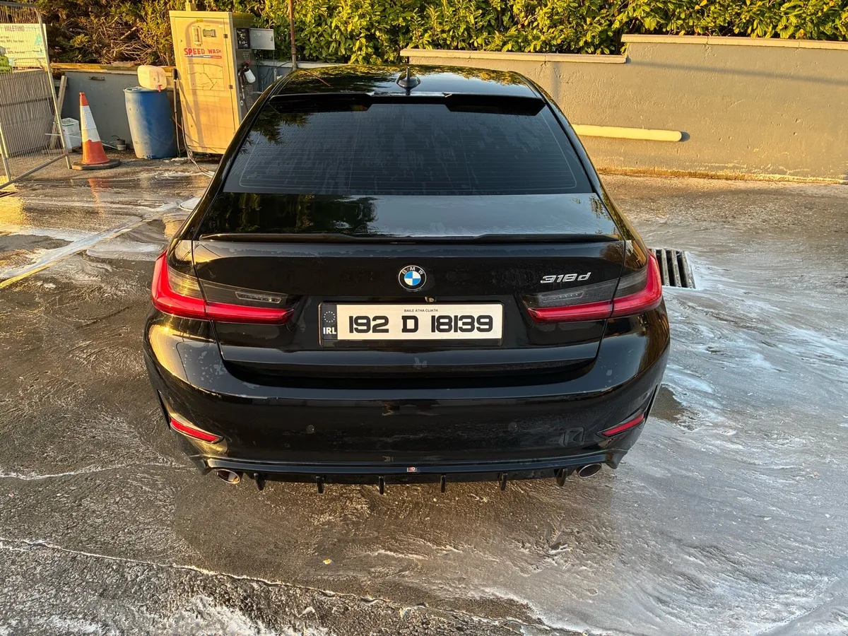 BMW 3 - Image 4
