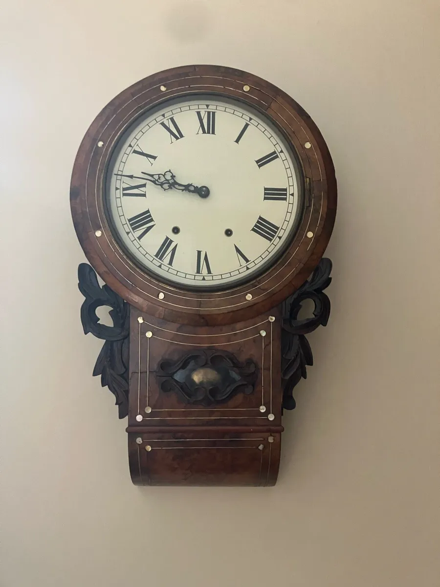 Chairs, furniture, clocks - Image 2