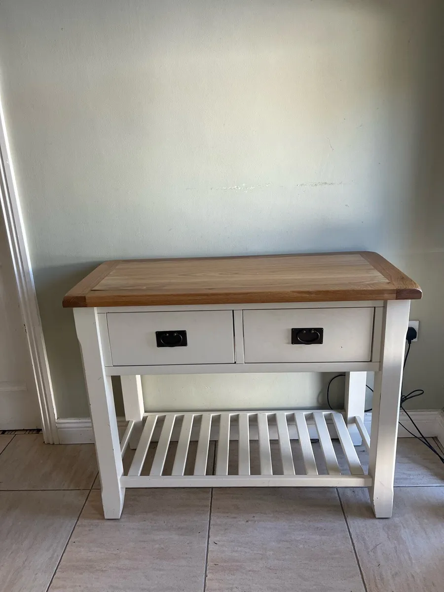 Console table - Image 1