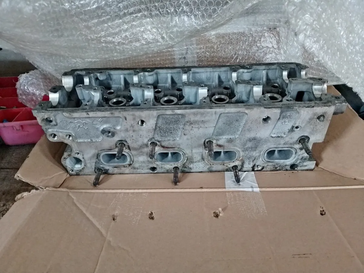 Vw Amarok engine head - Image 2