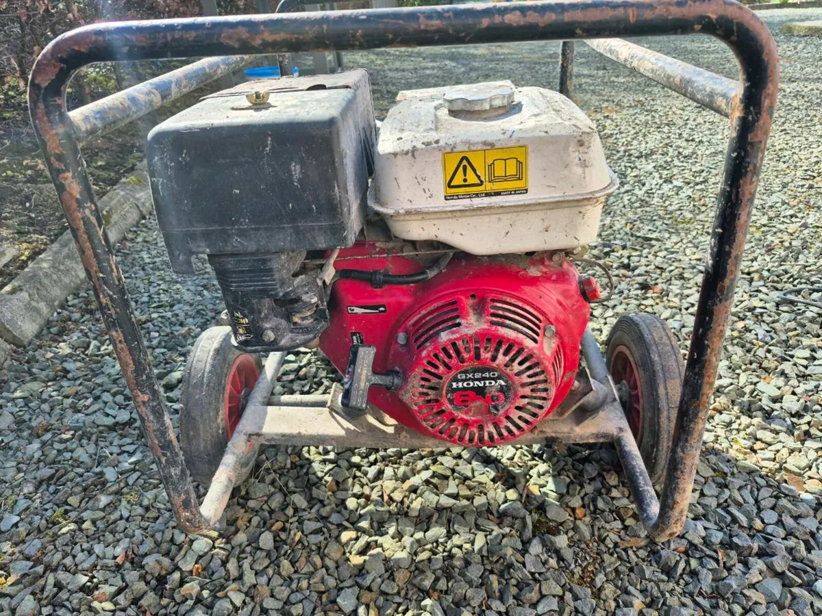 110 volt Honda Generator - Image 4