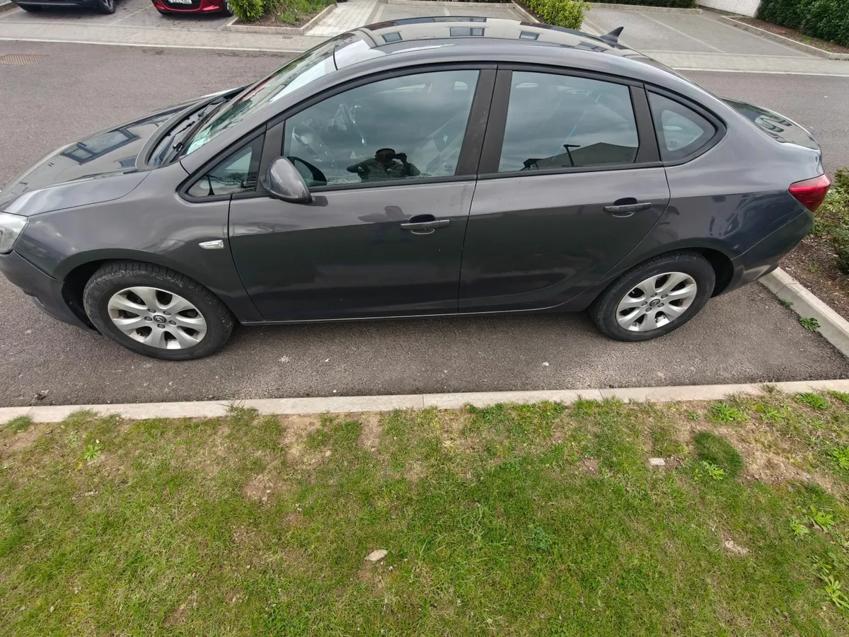 2016 Opel Astra J Saloon - Image 2