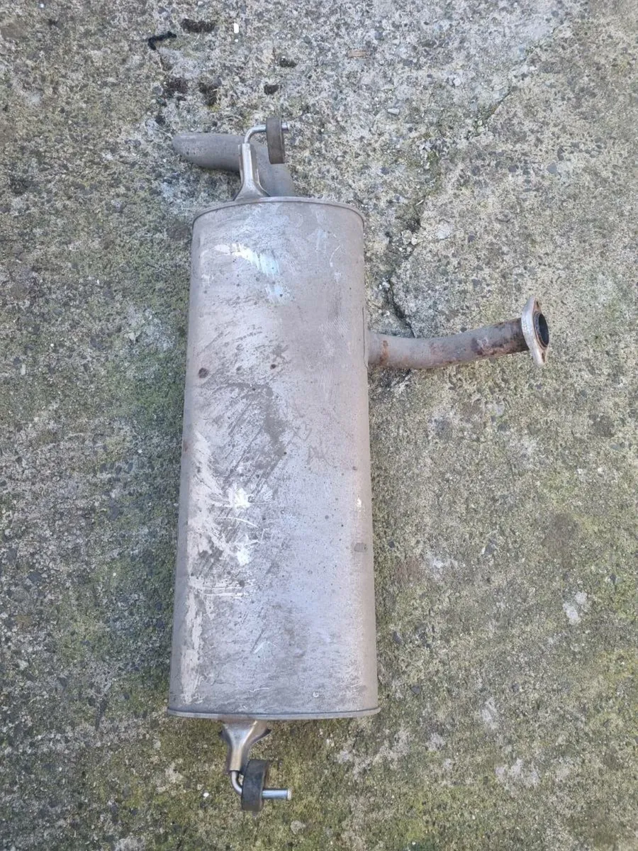 Renault Kadjar rear exhaust box - Image 2