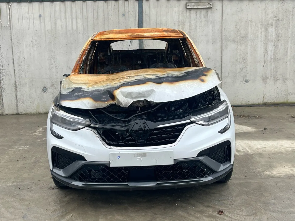 2023 Renault Arkana for parts - Image 1