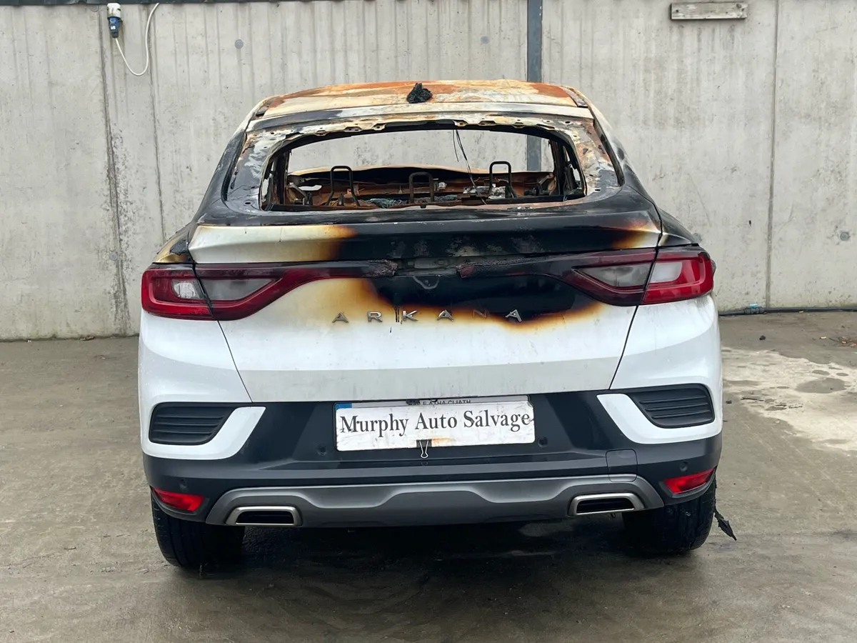 2023 Renault Arkana for parts - Image 2