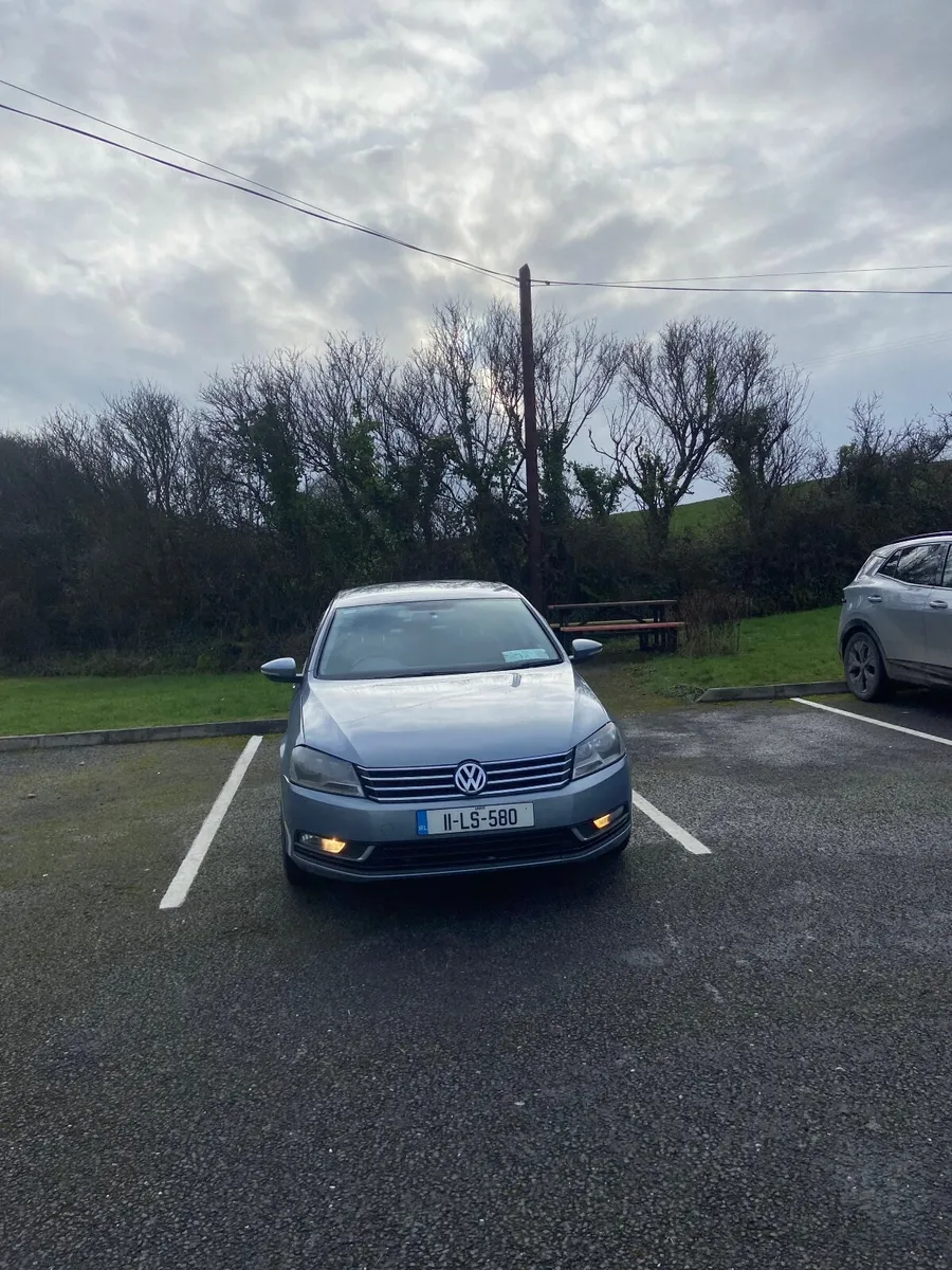 Volkswagen Passat 2011 - Image 3