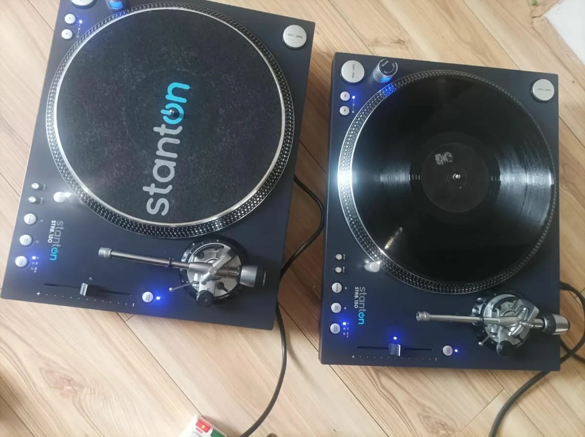 Turntable Stanton STR8-150 set of 2 - Image 1