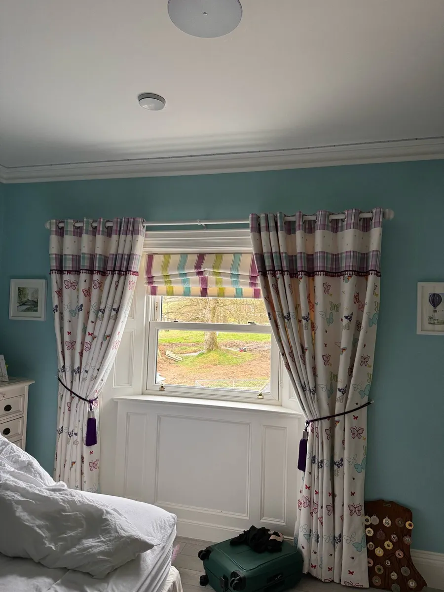Girls bedroom furniture - Image 1
