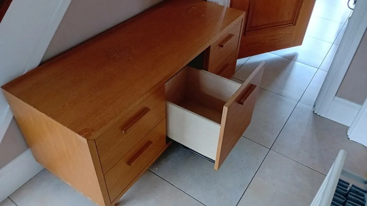 Storage unit - Image 3