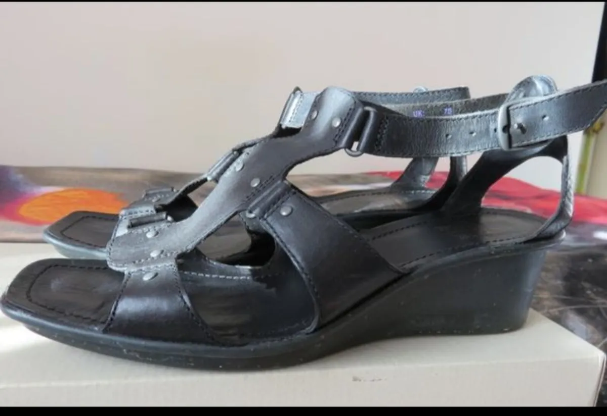 Clarks wedge sandals  UK 7 - Image 1