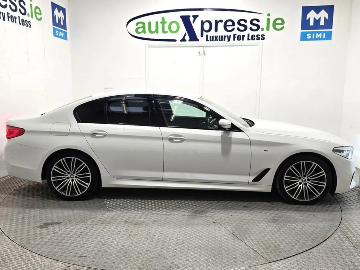 BMW 5 Series 523D M Sport Automatic  Reversing Ca - Image 3