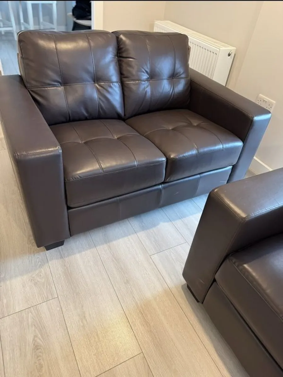 3+2 sofas - Image 2