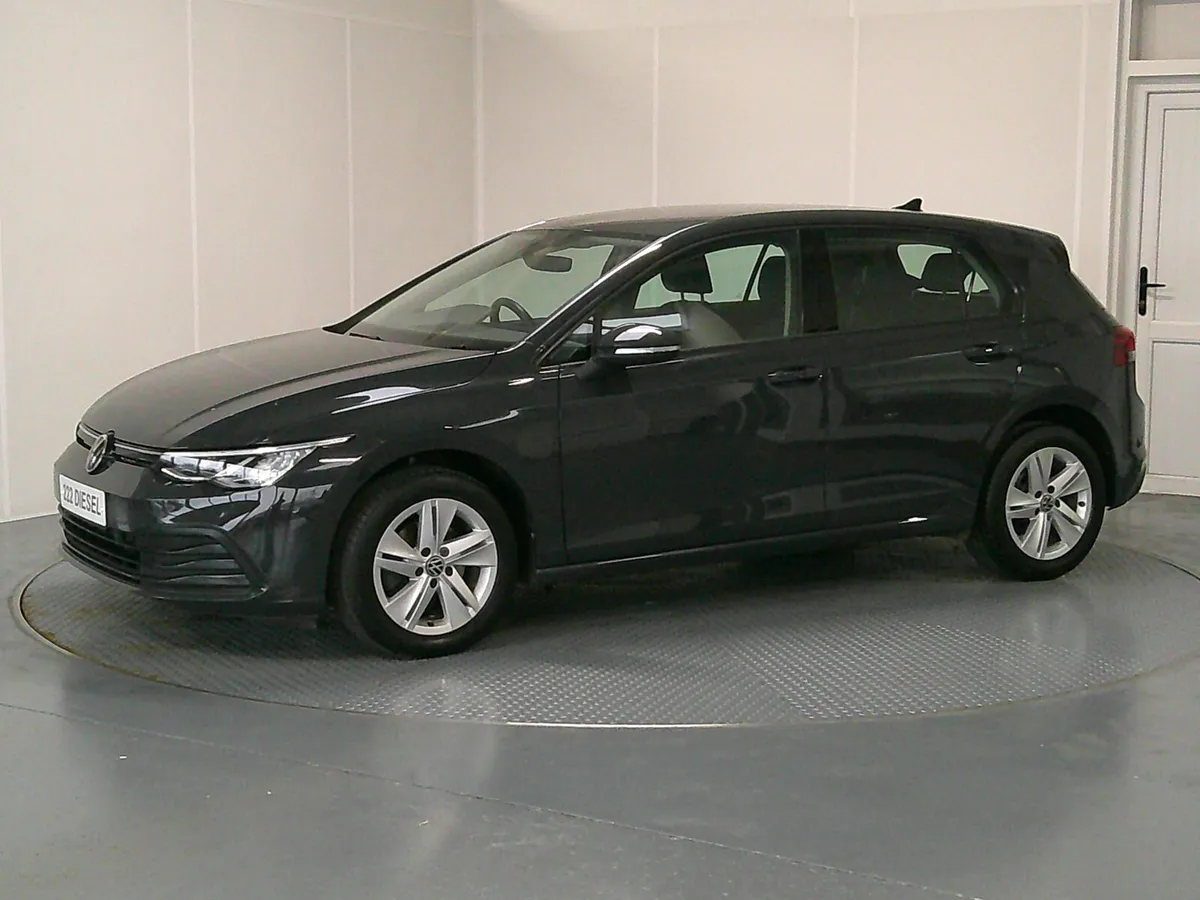Volkswagen Golf 2022 - Image 3