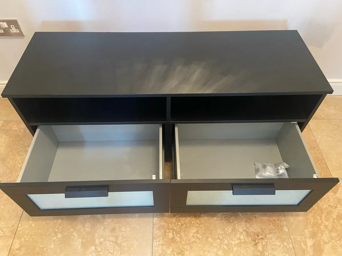 TV Unit - Image 1