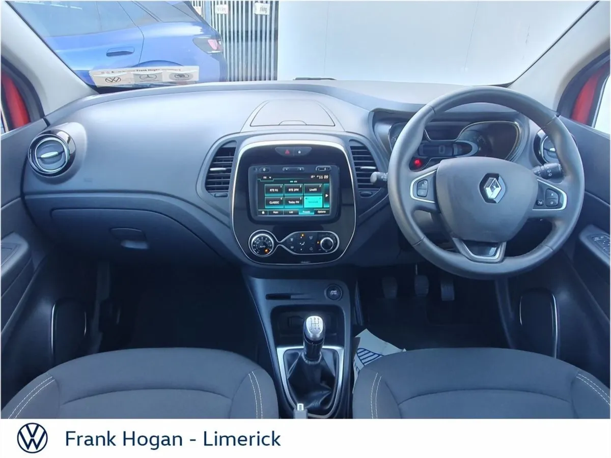 Renault Captur 1.5 dCi 90 Iconic  sale Price  - I - Image 2