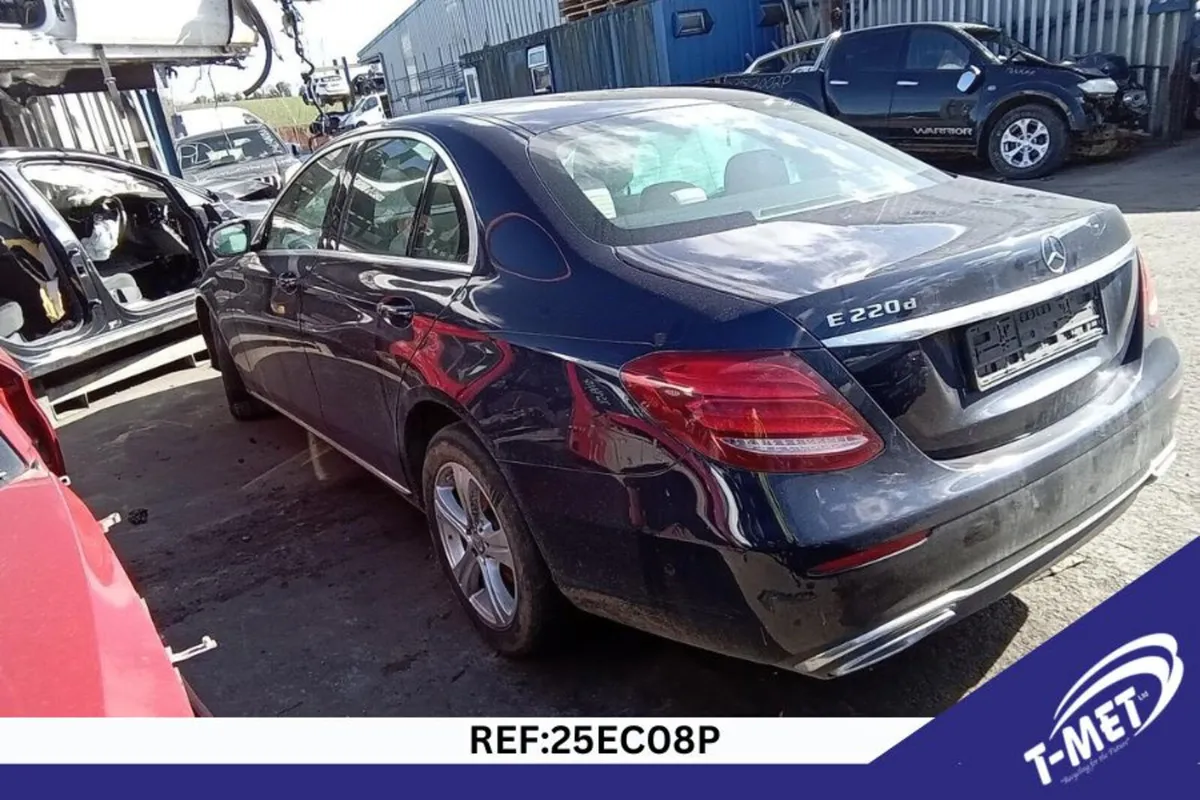 2016 MERCEDES E-CLASS BREAKING FOR PARTS - Image 1