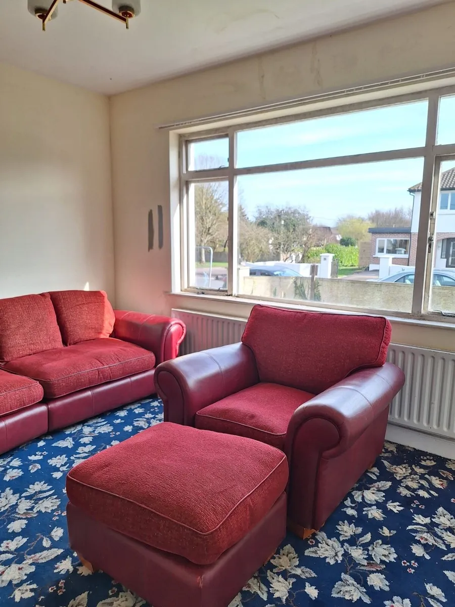 Sofa, armchair and pouffe - Image 2