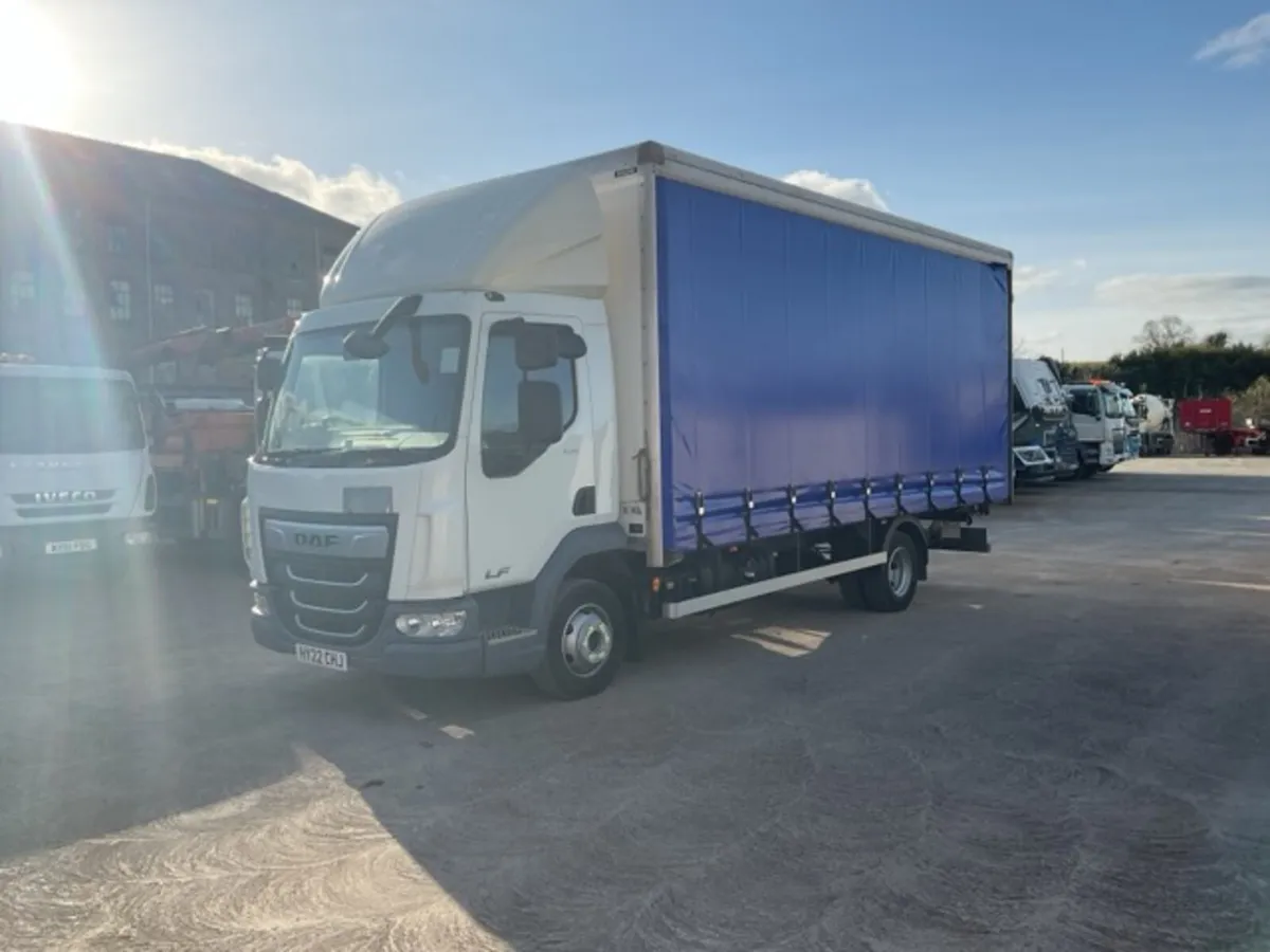 2022 DAF LF180 4x2 Curtainsider - Image 3