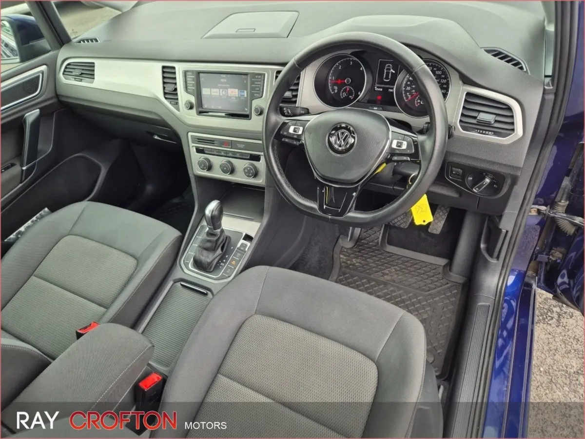 Volkswagen Golf SV SV 1.6 TDI 110 bhp DSG Trendli - Image 2