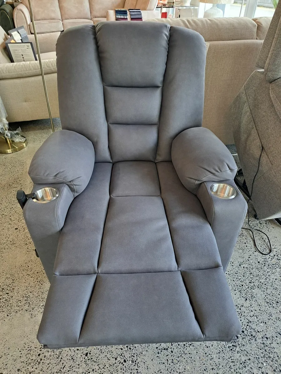 Lift and rise armchair - Image 4