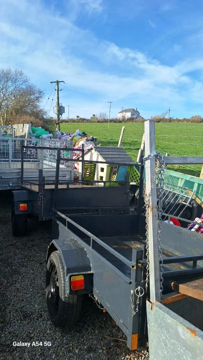 Trailers - Image 2