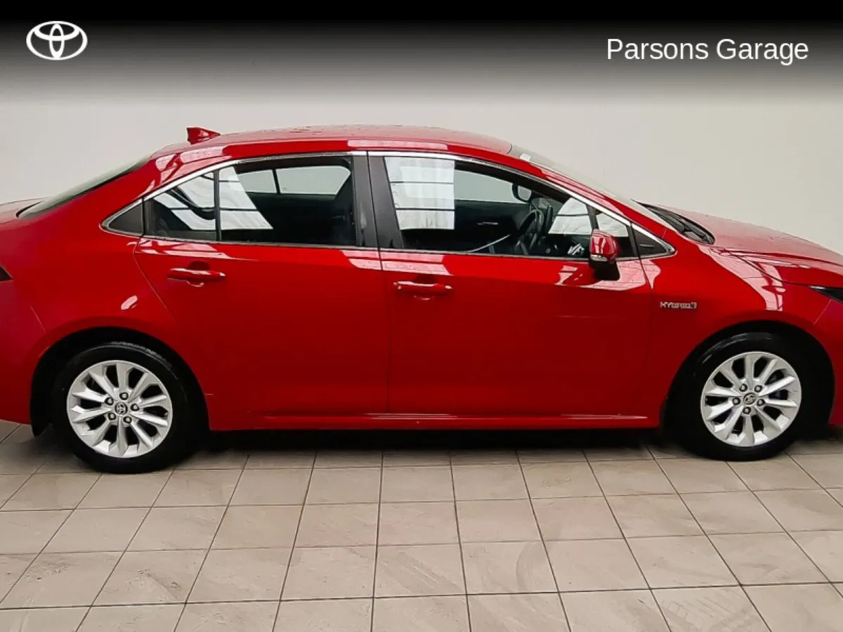 Toyota Corolla COROLLA HYB LUNA SALOON - Image 2