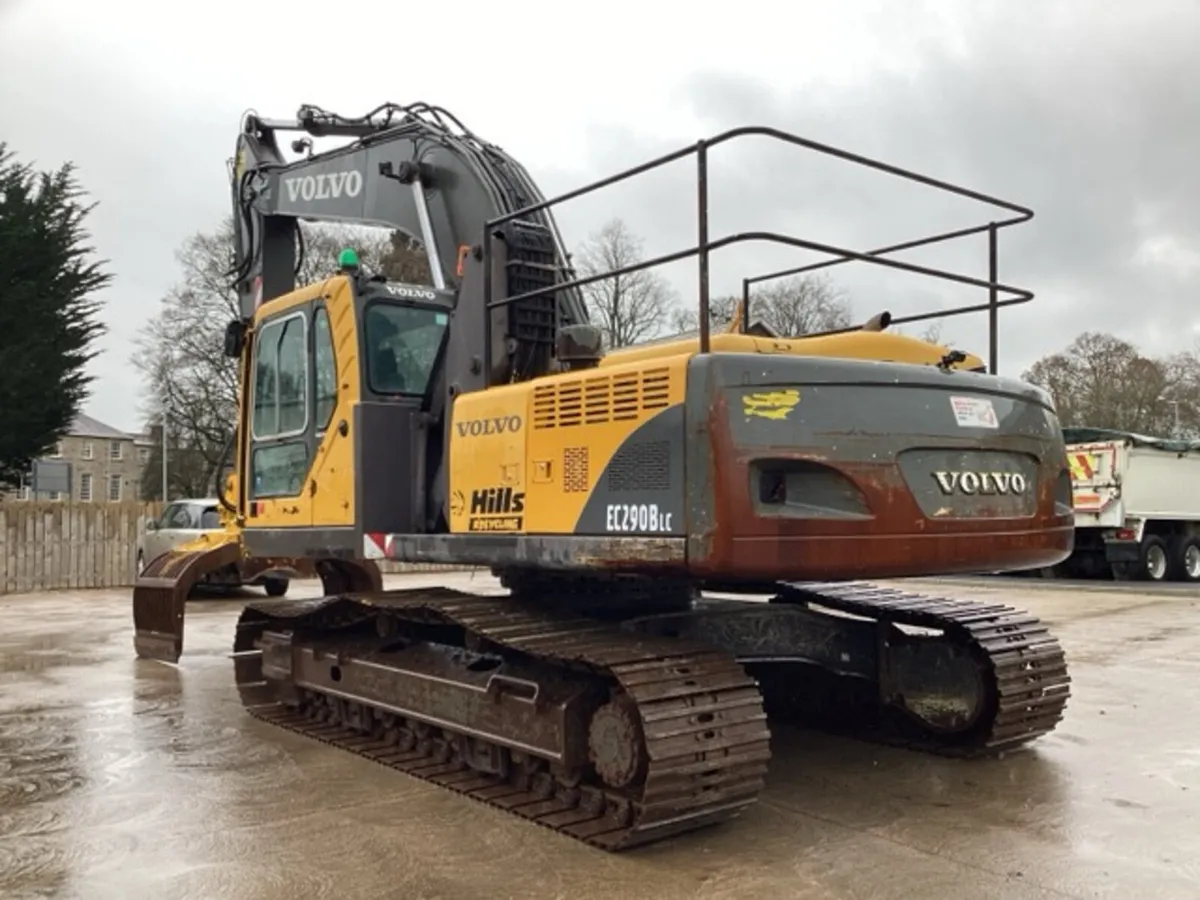 2006 Volvo EC290 Excavator & Crane - Image 2