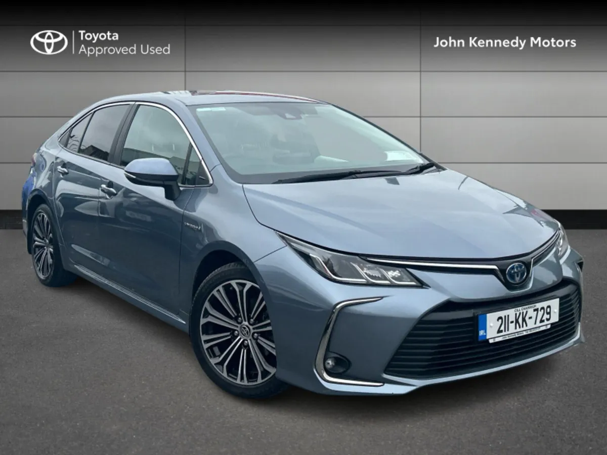 Toyota Corolla HYBRID LUNA SPORT 4DR AUTO - Image 1