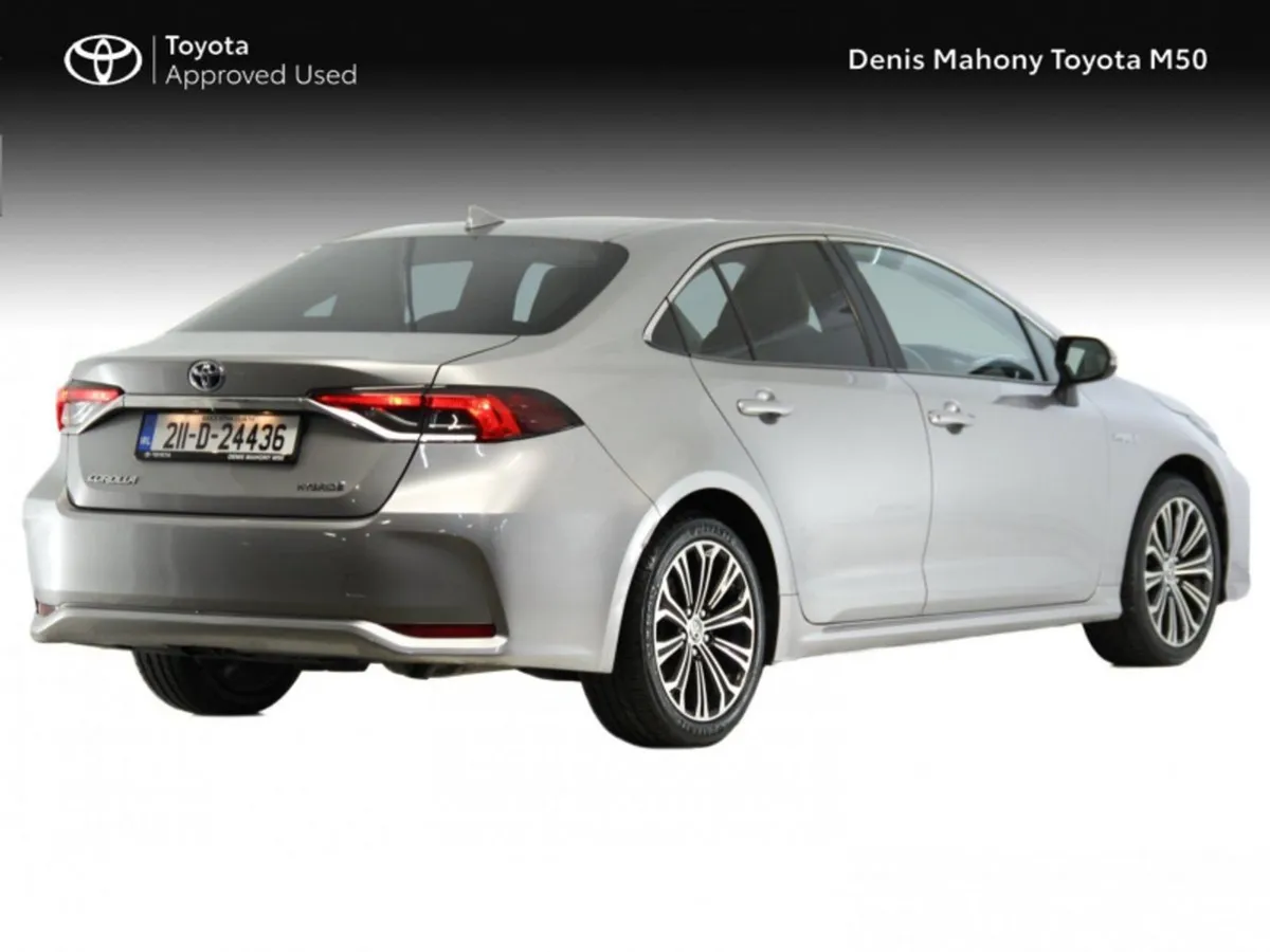 Toyota Corolla Hybrid Luna Sport Auto - Image 2