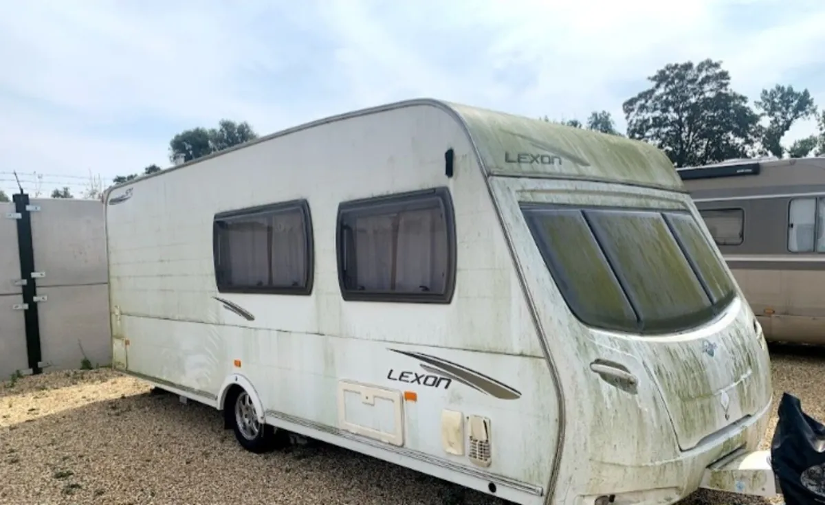 I buy caravans that need repair or tidying - Image 4