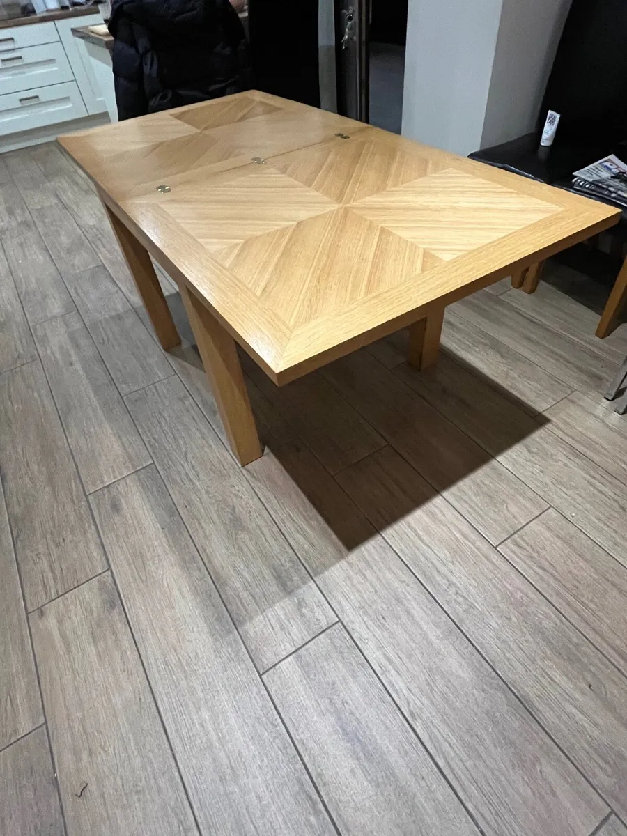 Kitchen Table - Image 4