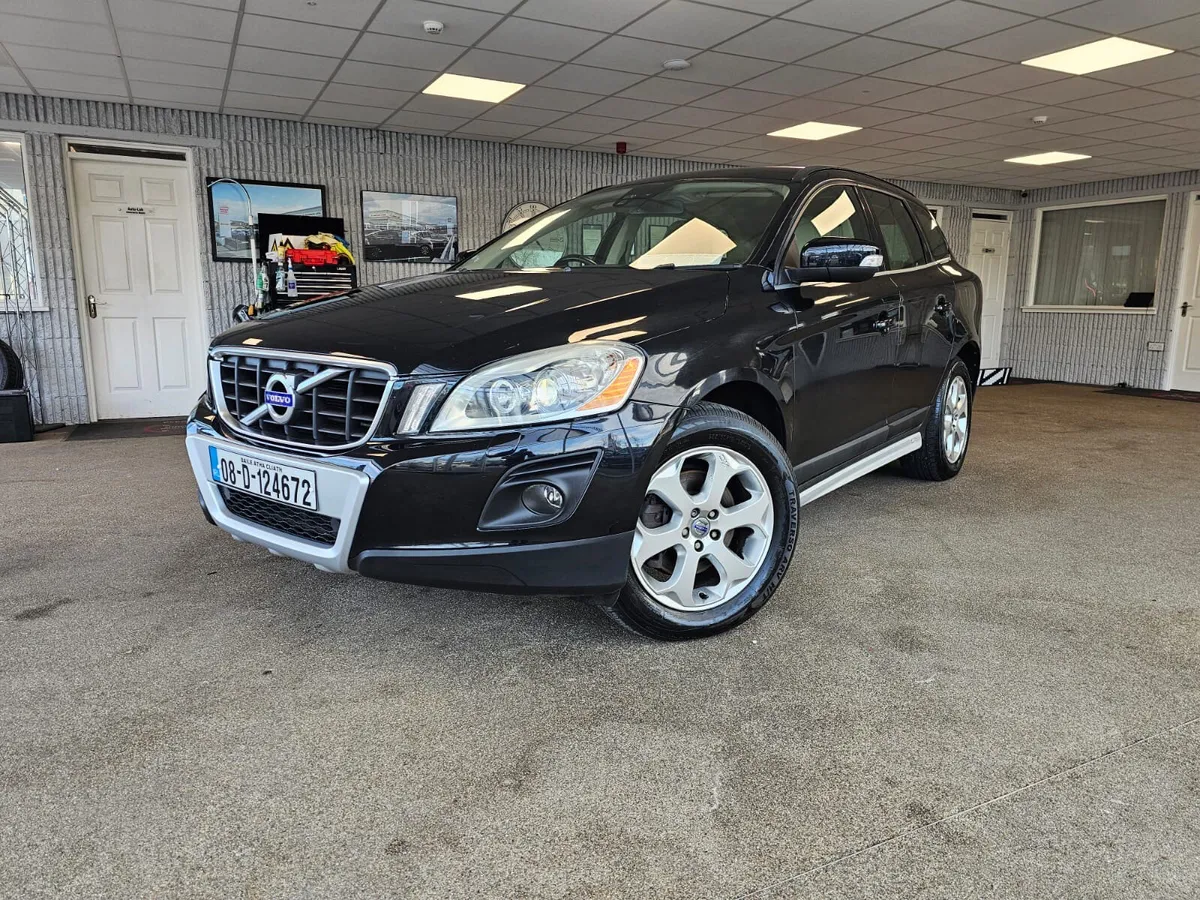 Volvo XC60 2.4 D5 SE Luxury Auto AWD 2008 - Image 1
