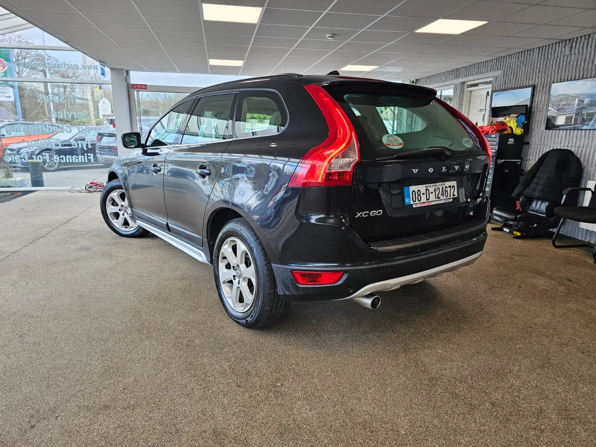 Volvo XC60 2.4 D5 SE Luxury Auto AWD 2008 - Image 3