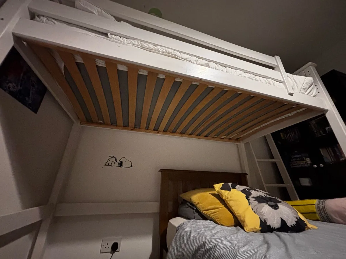 High bed + new mattress - Image 2