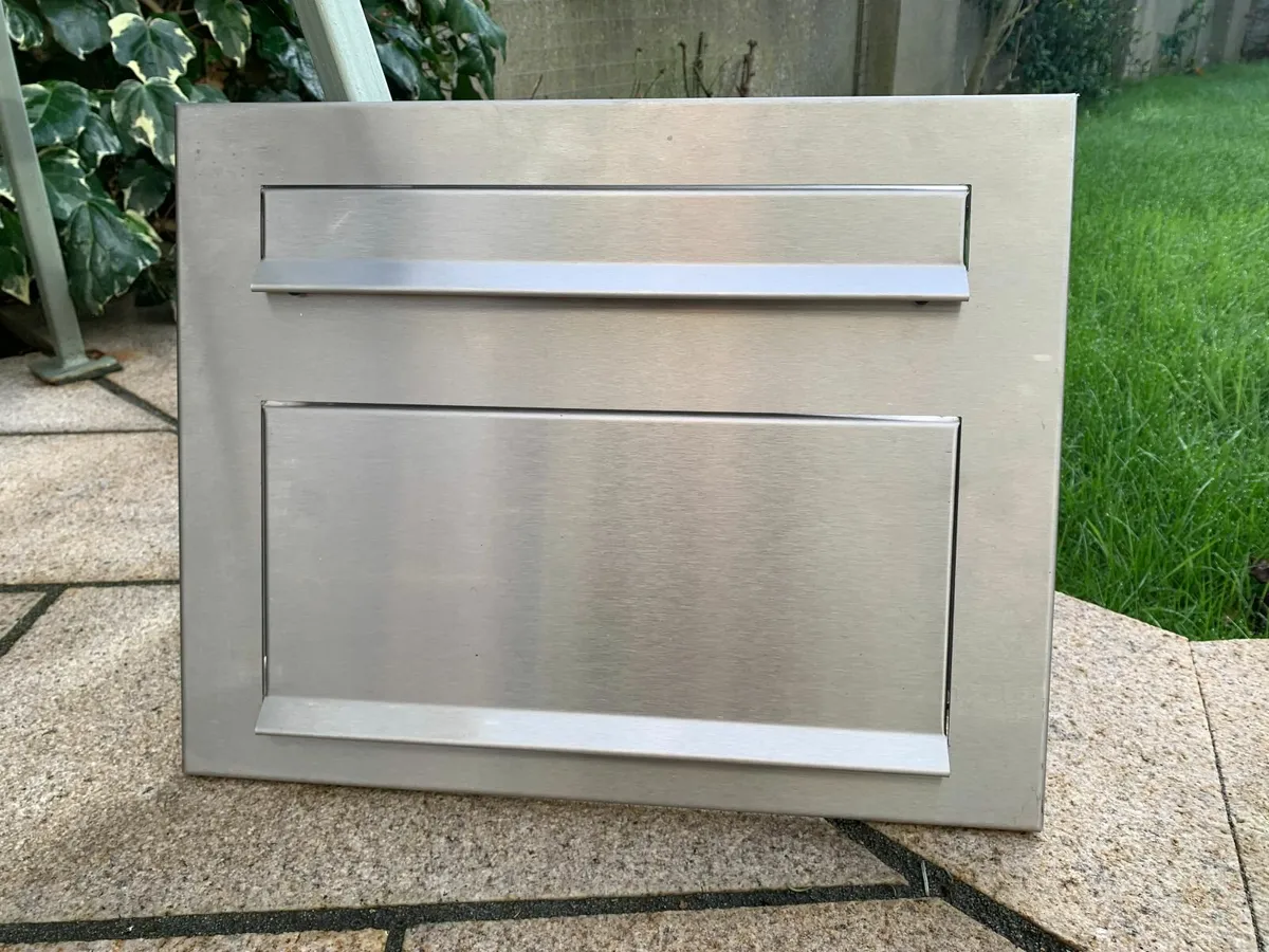 letter / parcel mailbox - Image 1