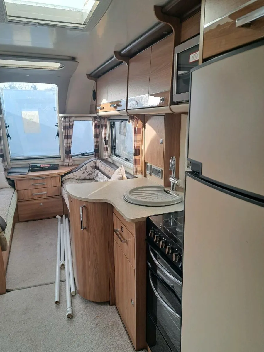 Caravans - Image 3