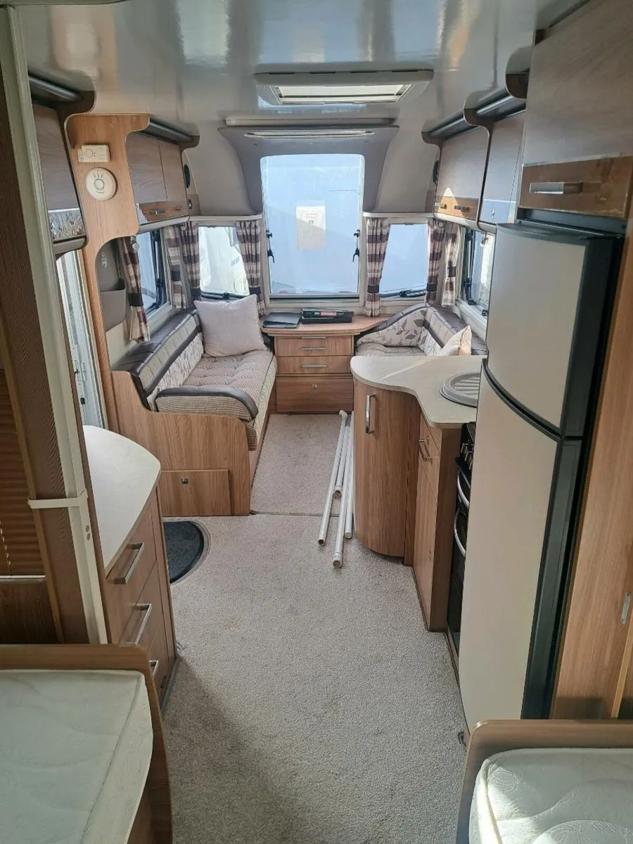 Caravans - Image 4