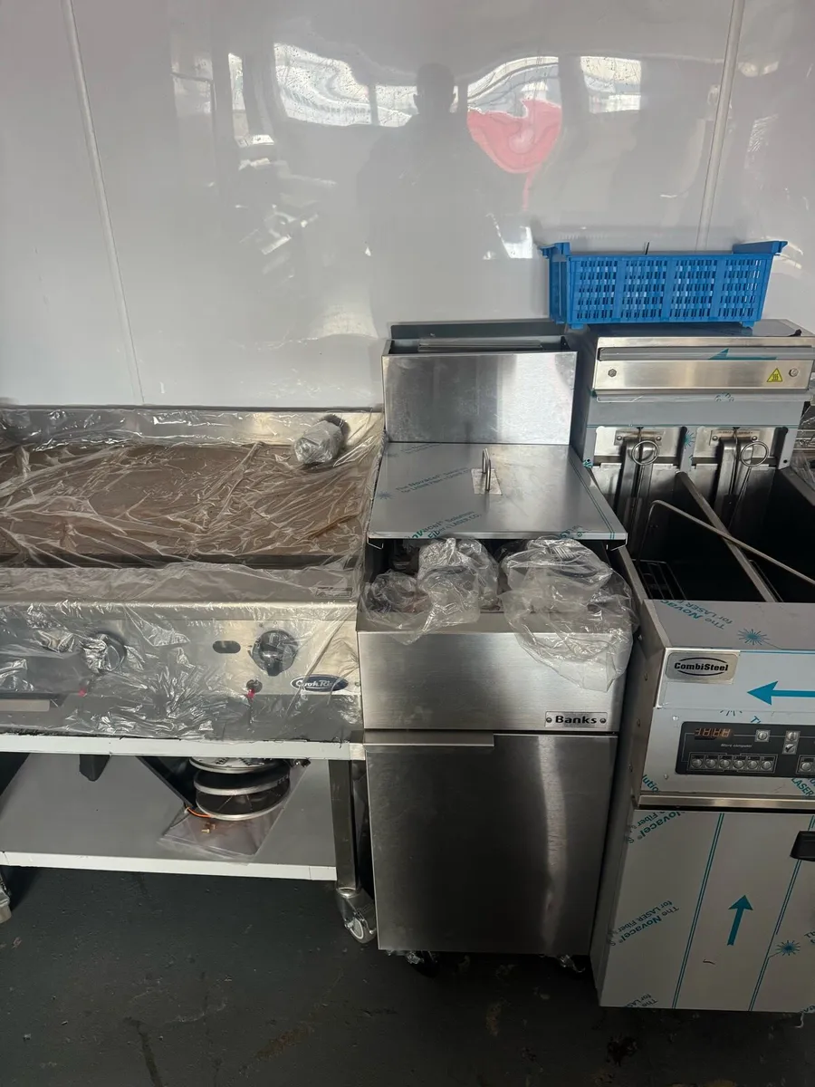 Refrigeration and catering equipment warehouse - Image 2