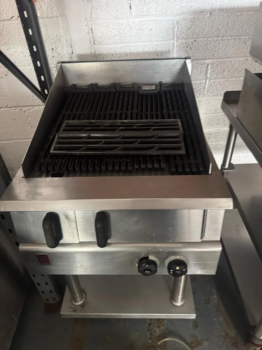 Refrigeration and catering equipment warehouse - Image 4