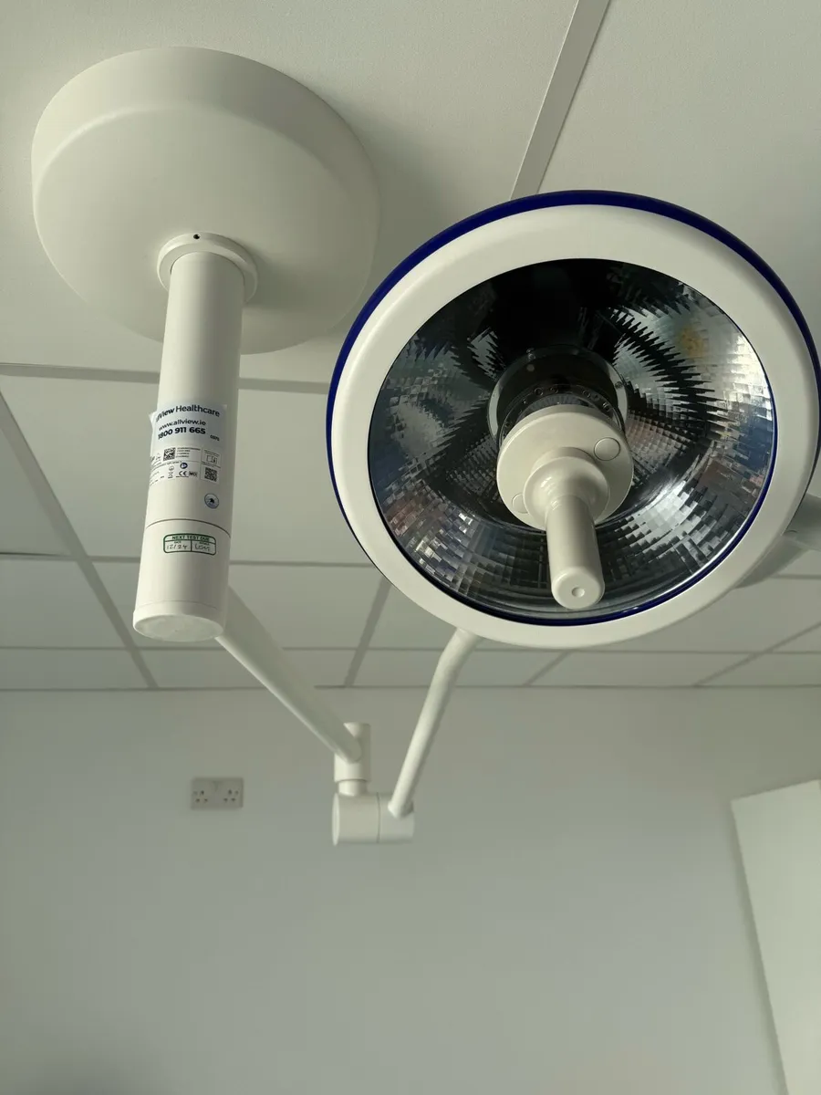 Surgical Ceiling Light - Image 1