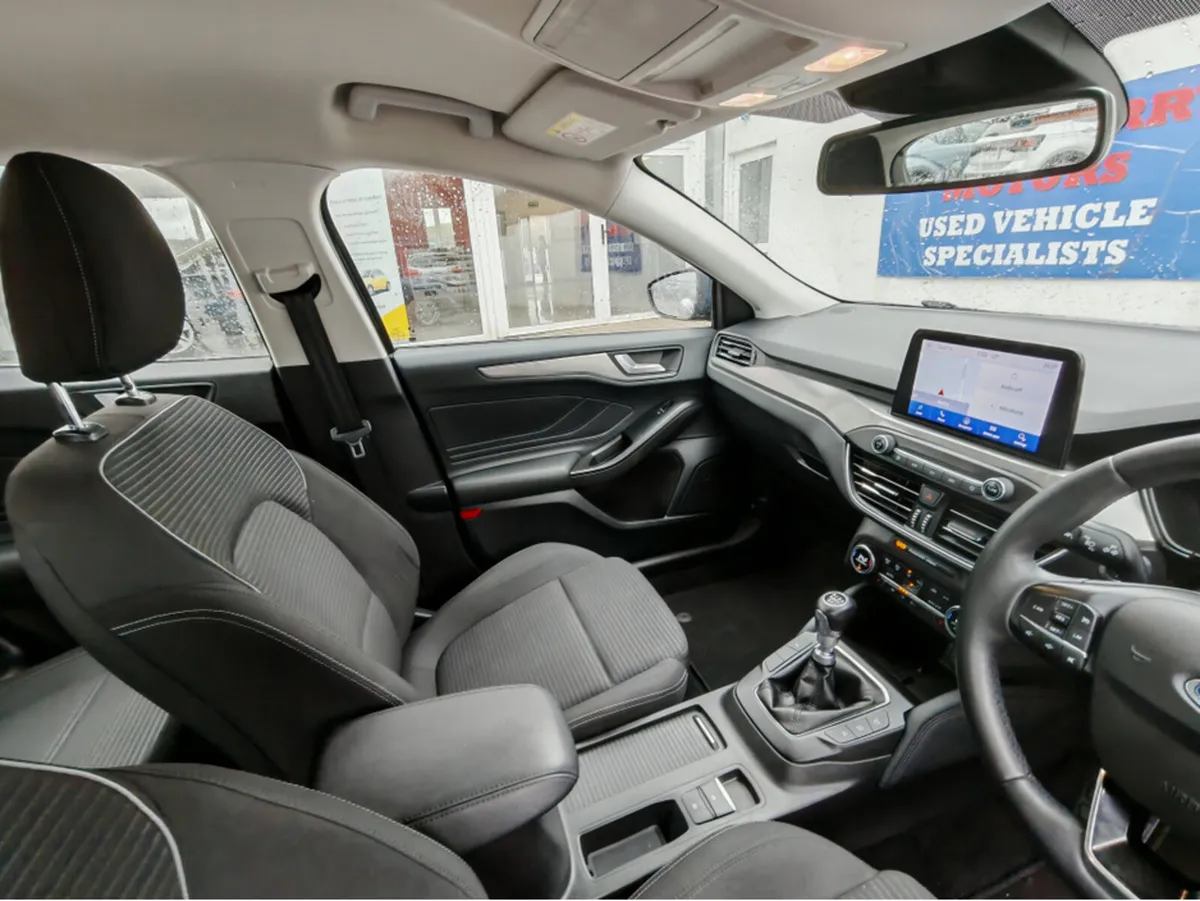 FORD FOCUS TITANIUM TDCI - Image 2