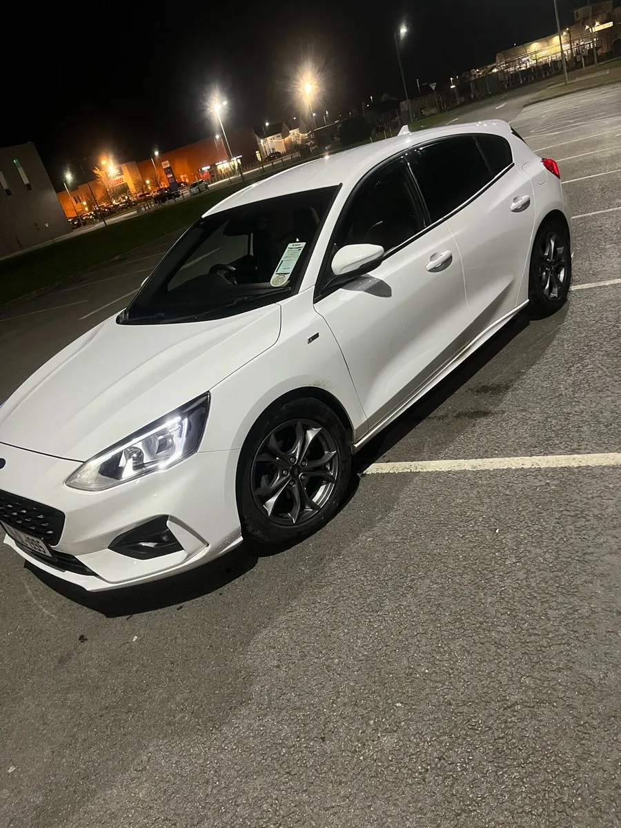 2019 st line ford focus - Image 2