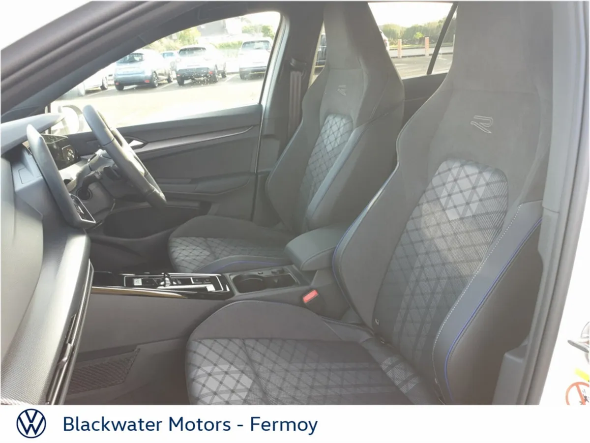 Volkswagen Golf GOLF R-LINE 2.0 TDI 150HP - Image 4