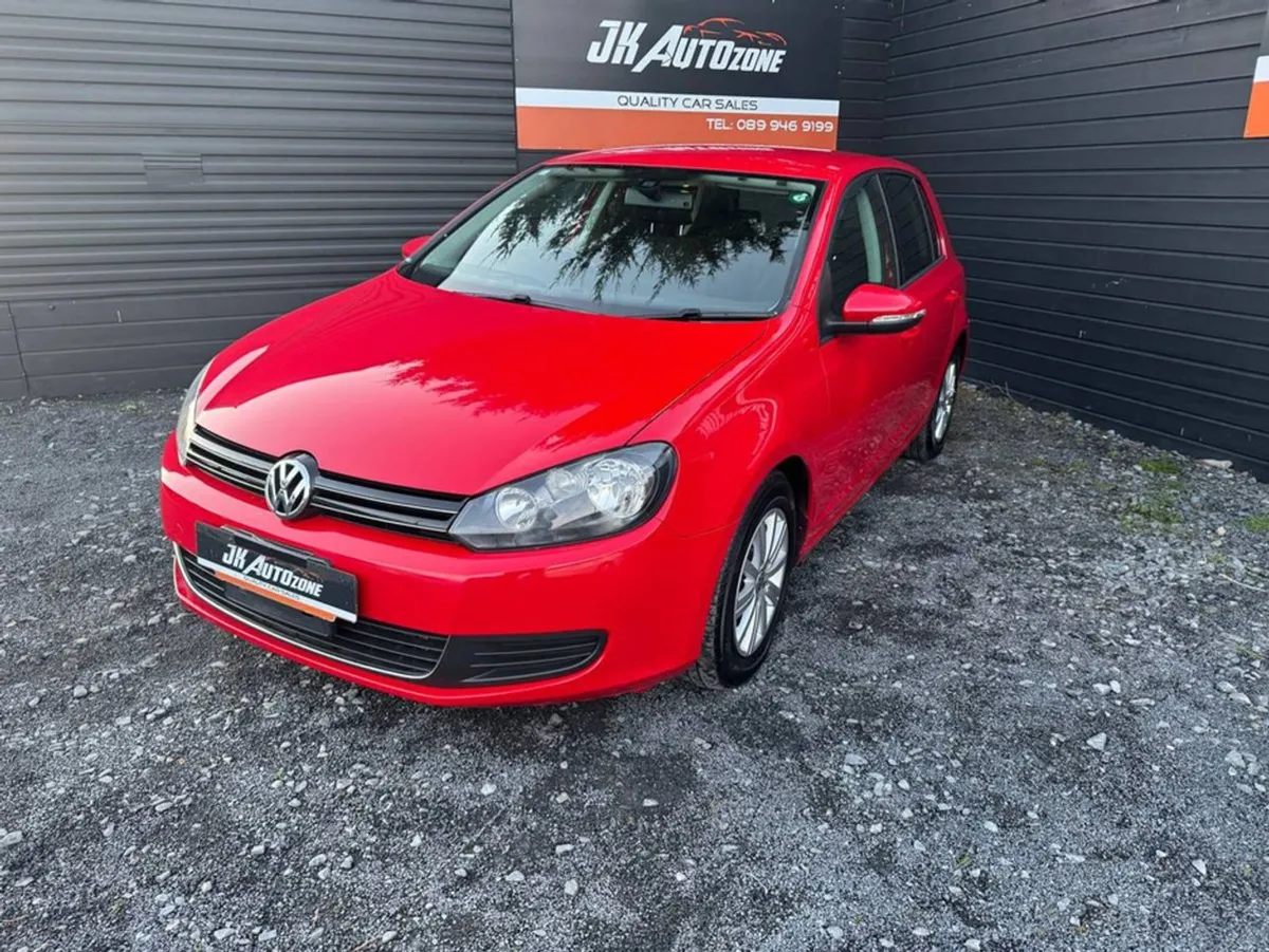 Volkswagen Golf 1.2 TSI Auto 5DR - Image 3