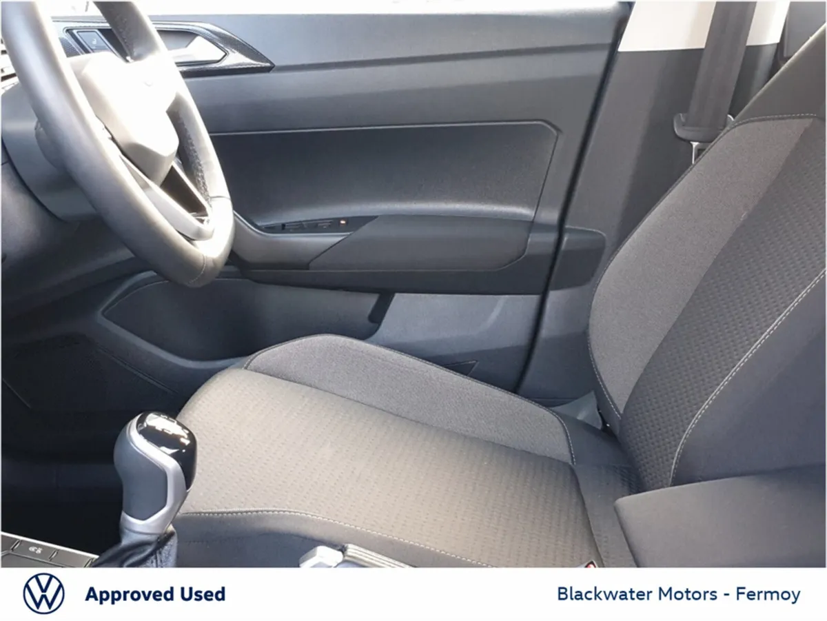 Volkswagen Polo 1.0TSI 95BHP 5DR LIFE WITH PARK DI - Image 4