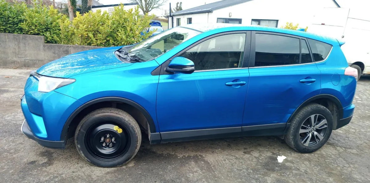 2016 TOYOTA RAV4  2.2 DIESEL FOR BREAKING! - Image 3