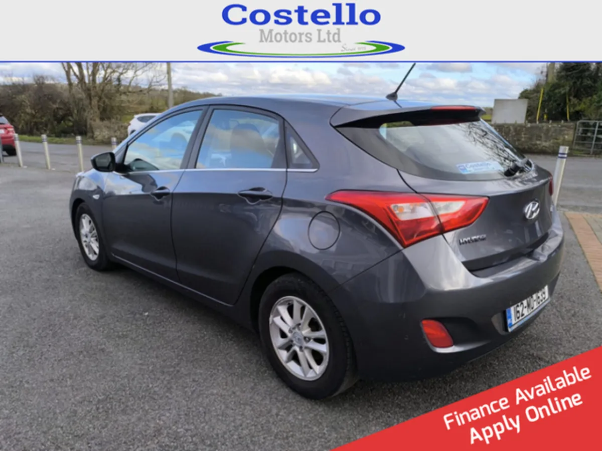 Hyundai i30, 2016 Deluxe 1.6 Diesel - Image 4