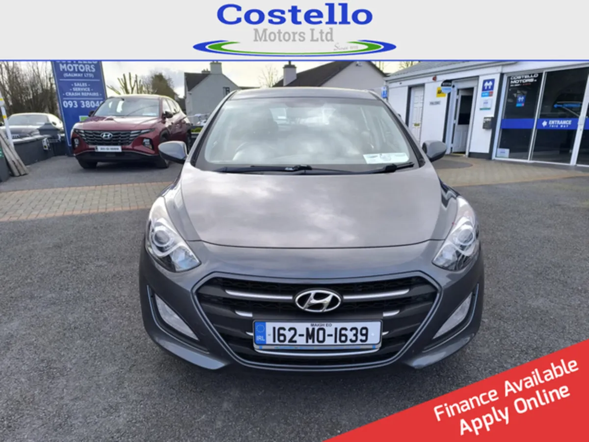 Hyundai i30, 2016 Deluxe 1.6 Diesel - Image 2