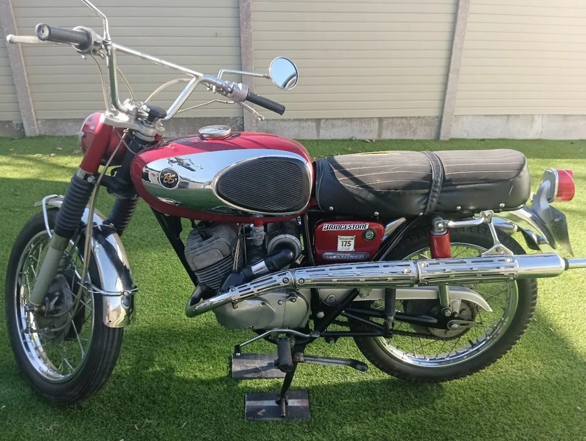 Bridgstone 175cc Hurricane 1969 - Image 4